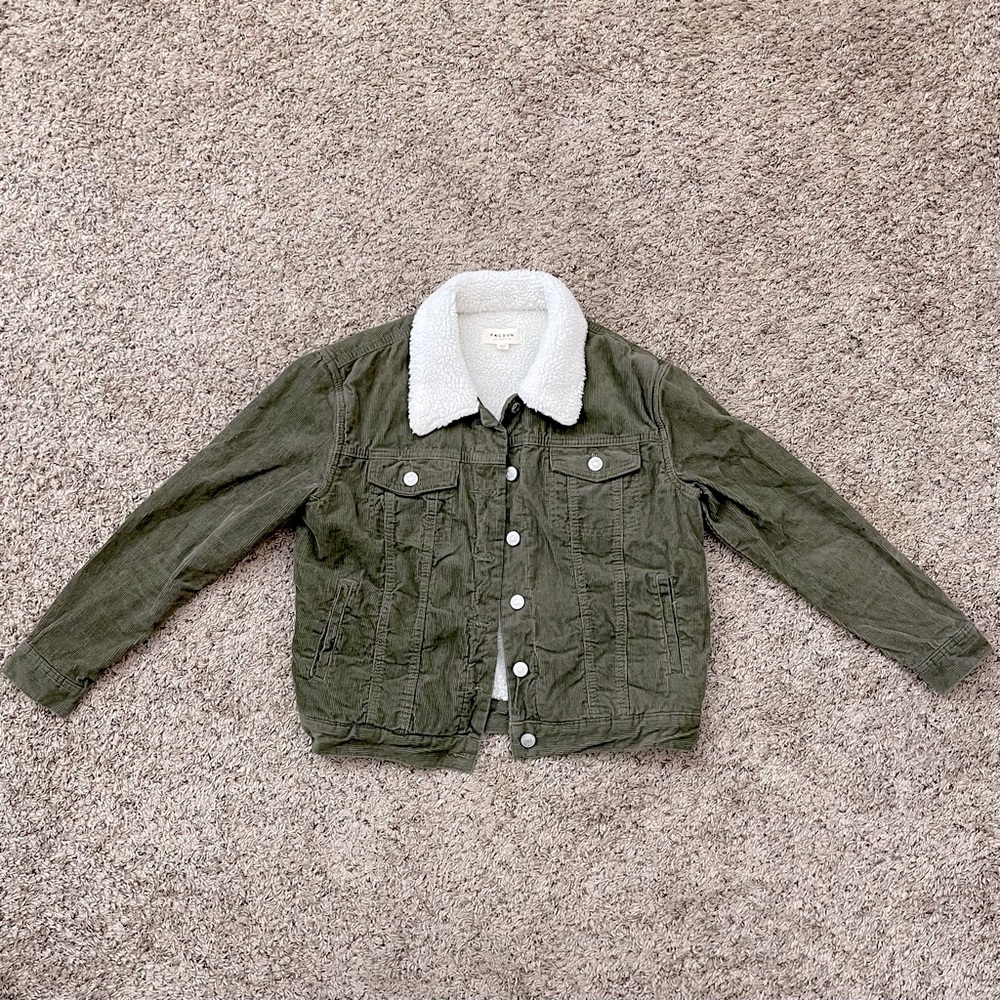 PacSun Corduroy Jacket with Sherpa Lining
